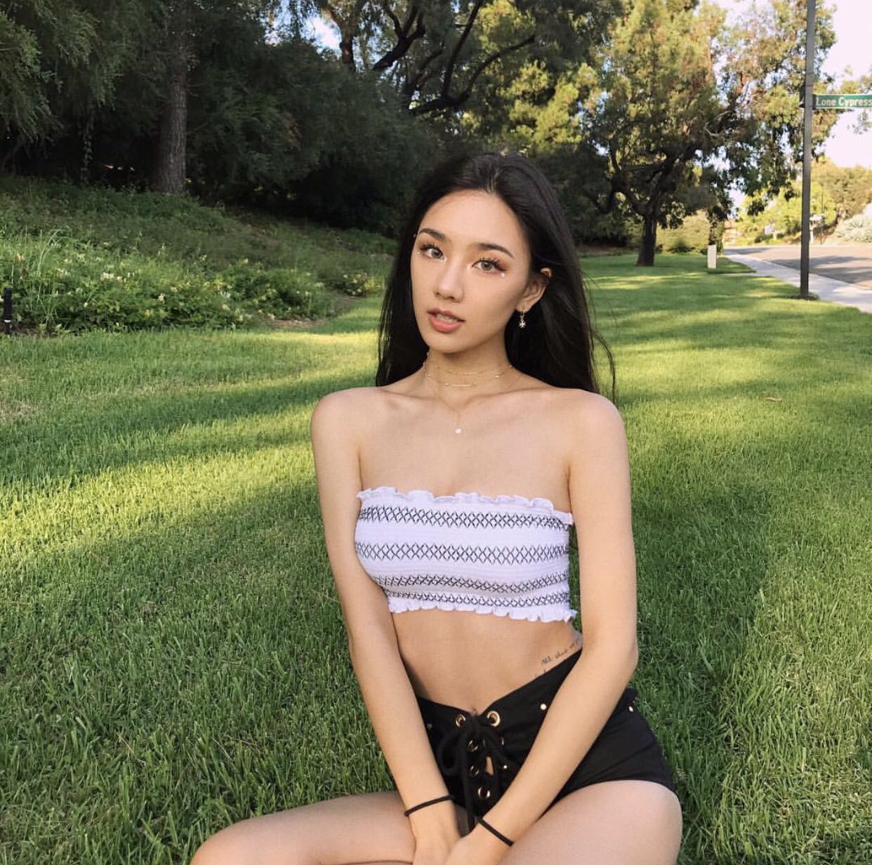 微信清新阳光佛系女头