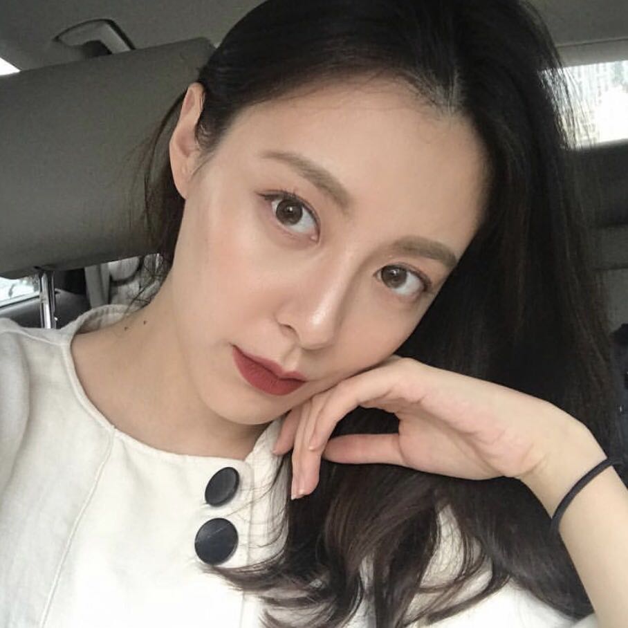 微信清新阳光佛系女头