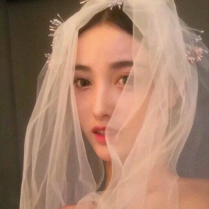 微信清新非主流冷酷女头