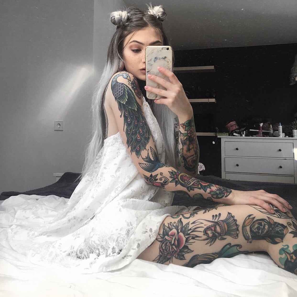 微信清新非主流冷酷女头