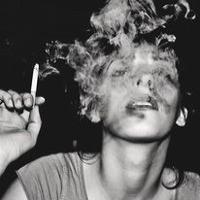 帅气个性欧美风的微信抽烟男生头像合集下载