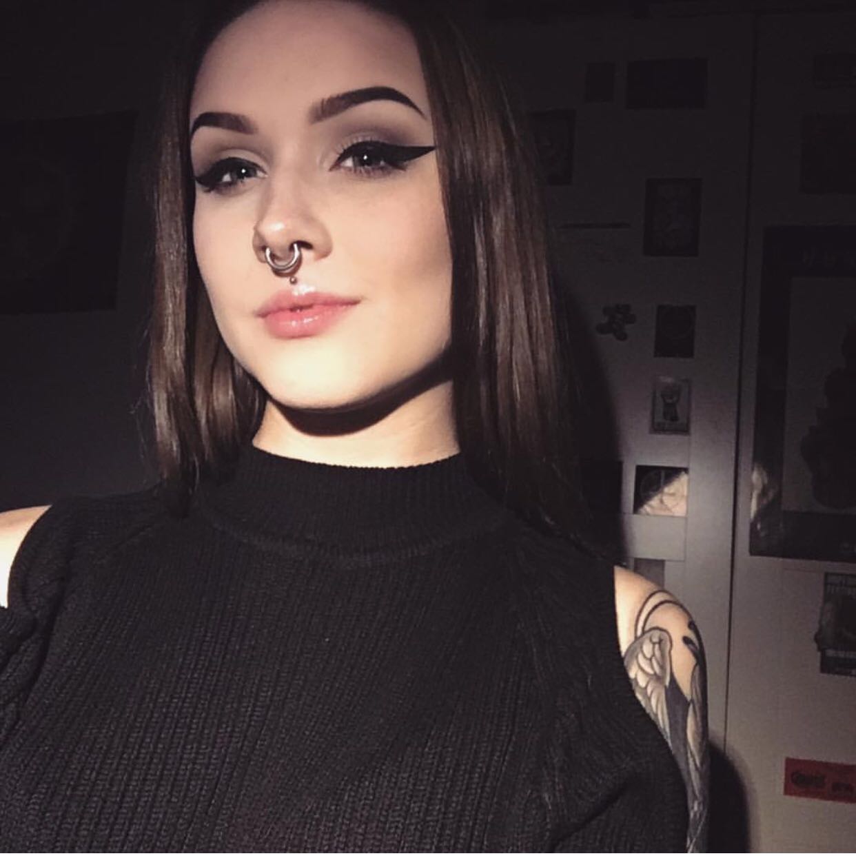 微信清新非主流冷酷女头