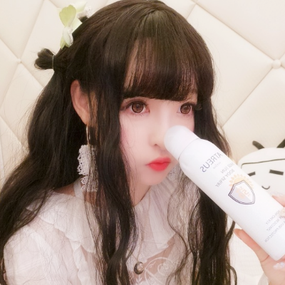 微信阳光粉嫩可爱女头