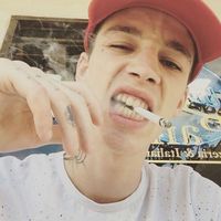 帅气个性欧美风的微信抽烟男生头像合集下载