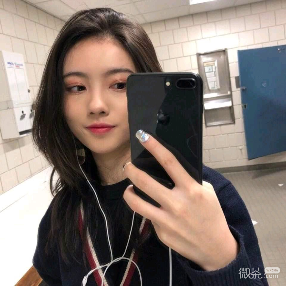 微信气质性感冷酷女头