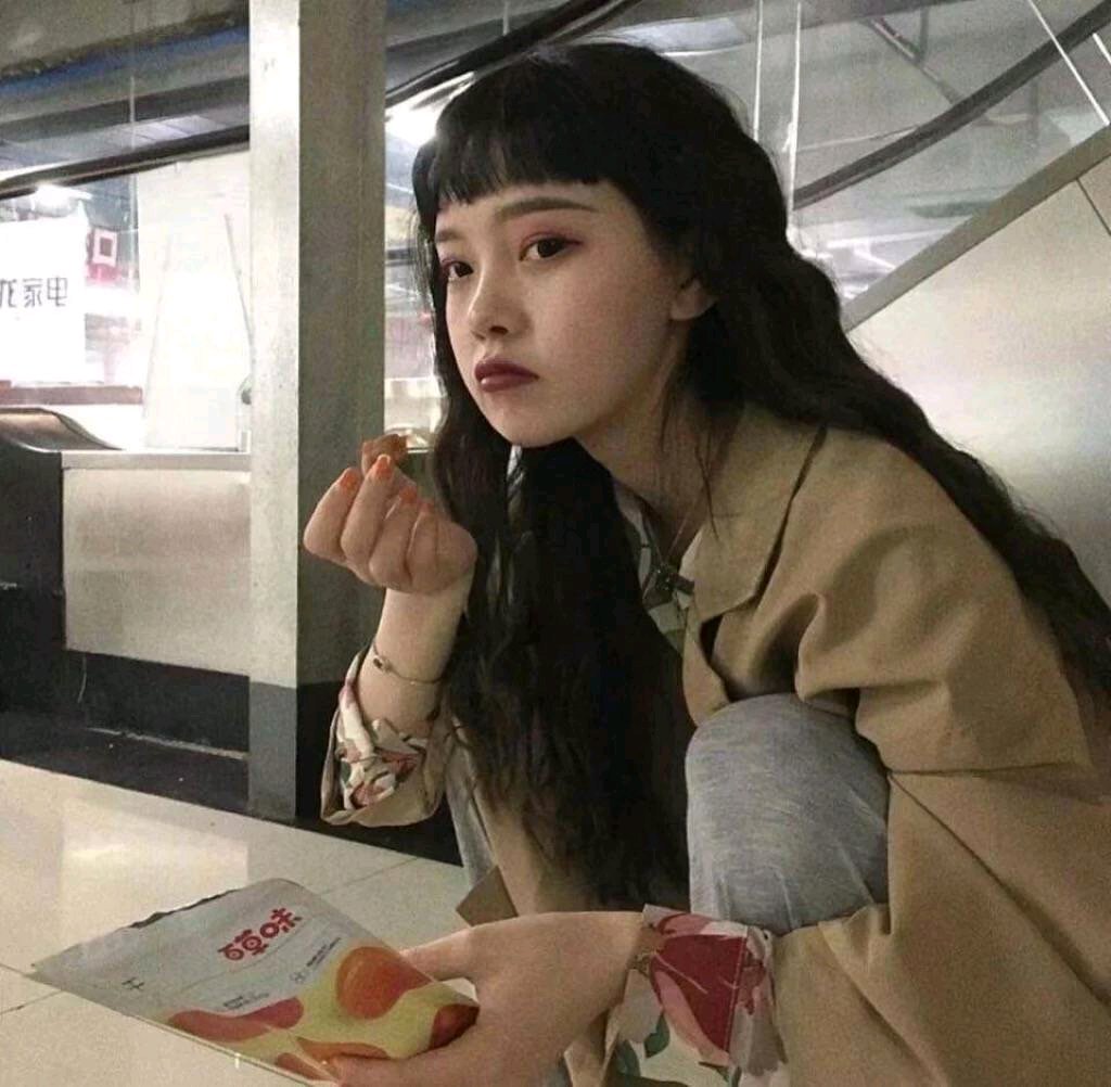 微信阳光清新文艺性感网红女头