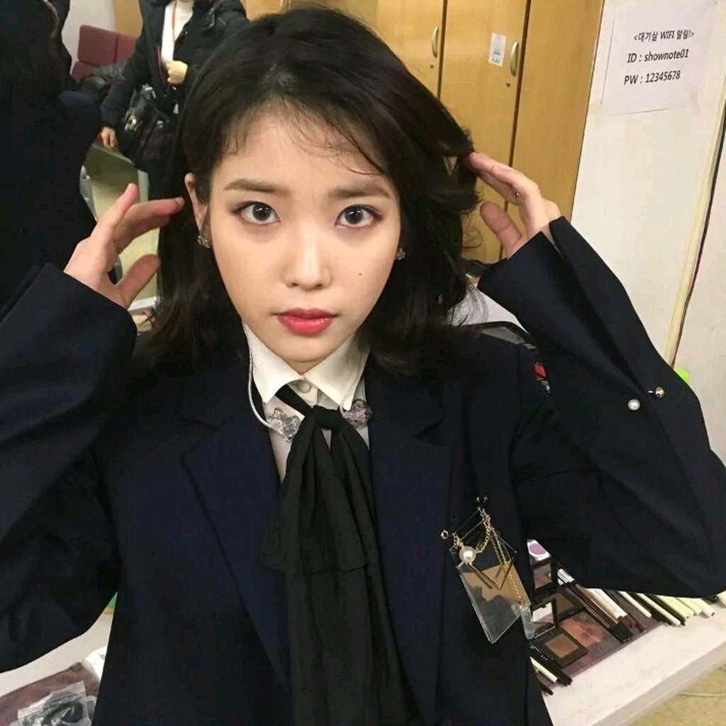 微信阳光清新文艺性感网红女头