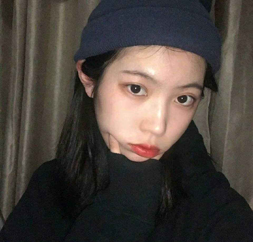 微信阳光清新文艺性感网红女头