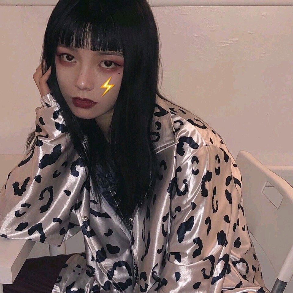 微信阳光清新文艺性感网红女头