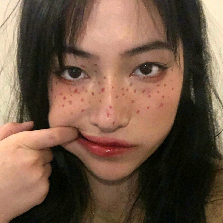 微信阳光清新文艺性感网红女头