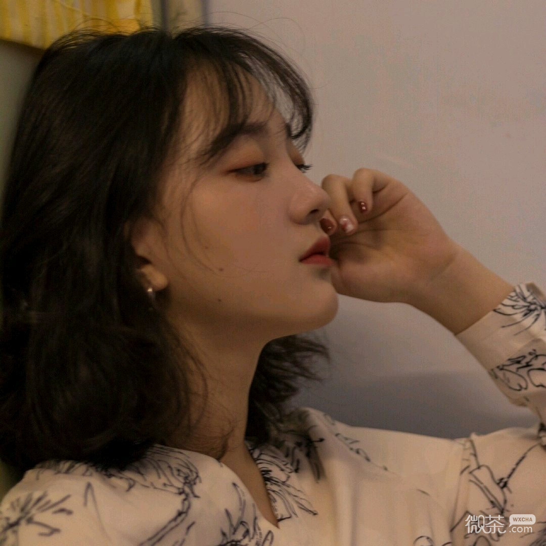 微信气质性感冷酷女头