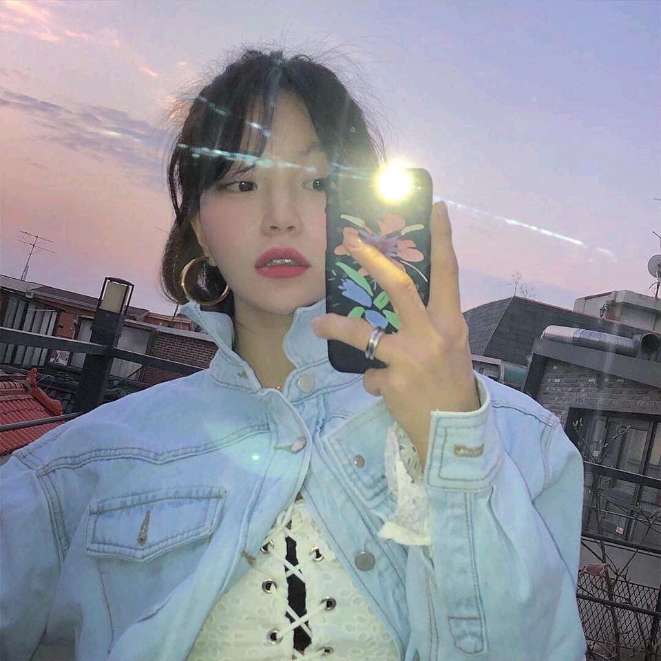 微信阳光清新文艺性感网红女头