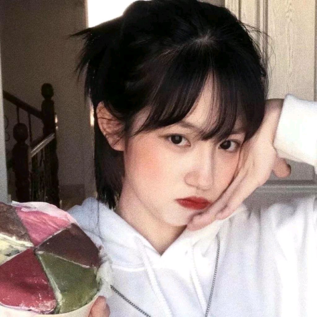 微信阳光清新文艺性感网红女头