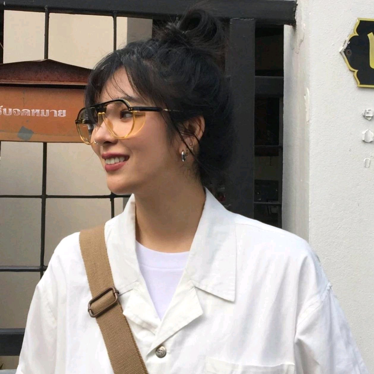 微信阳光清新文艺性感网红女头