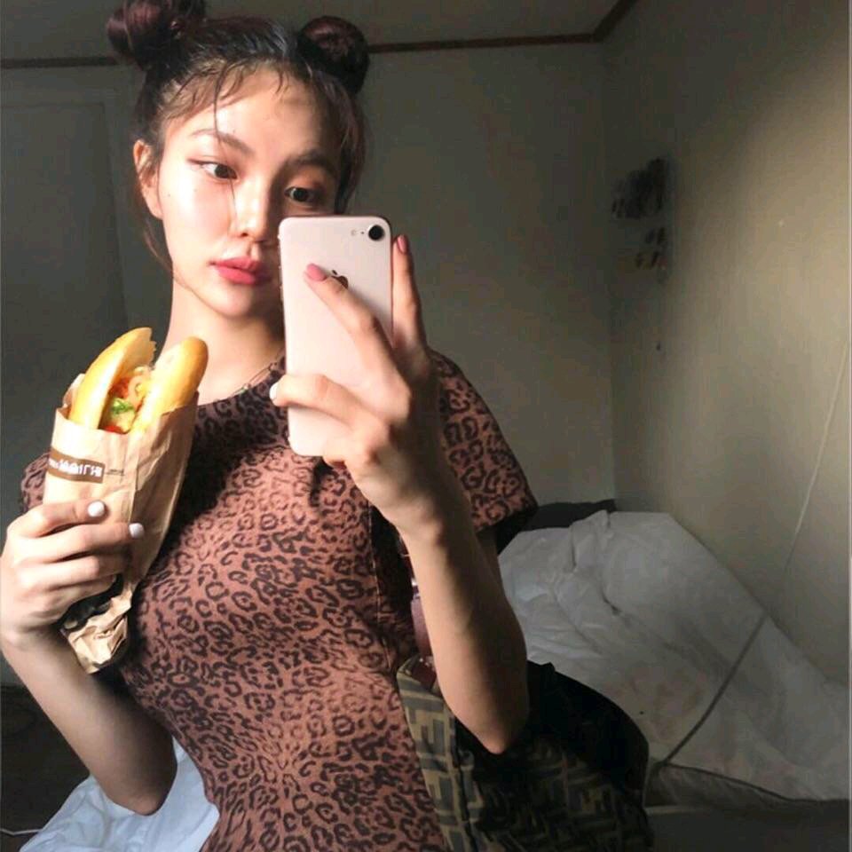 微信阳光清新文艺性感网红女头