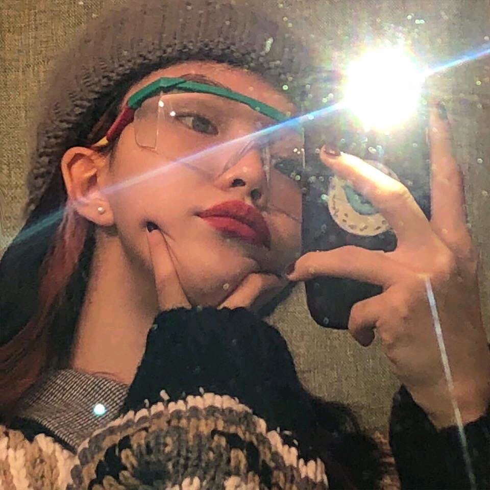 微信阳光清新文艺性感网红女头