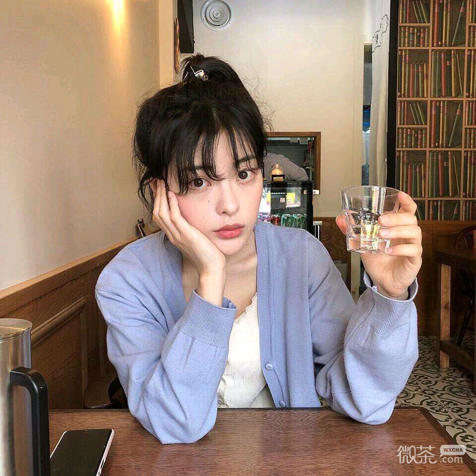 微信气质性感冷酷女头