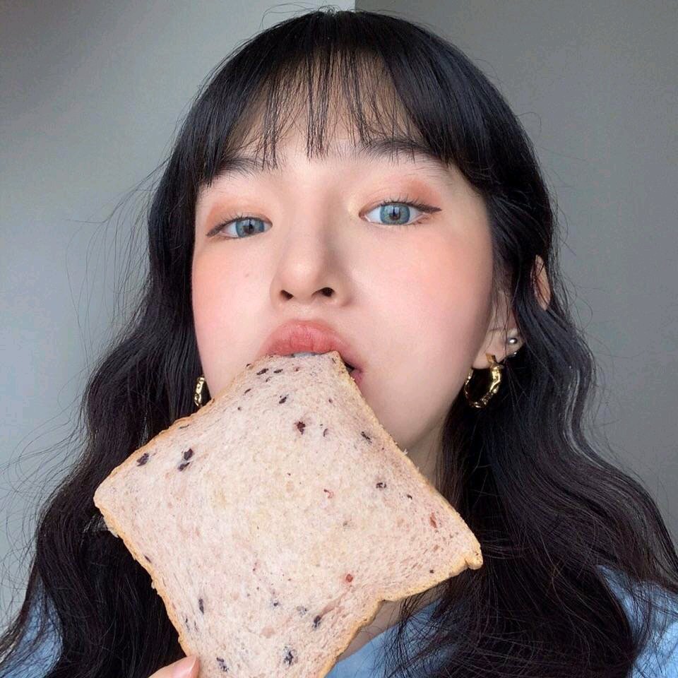 微信阳光清新文艺性感网红女头