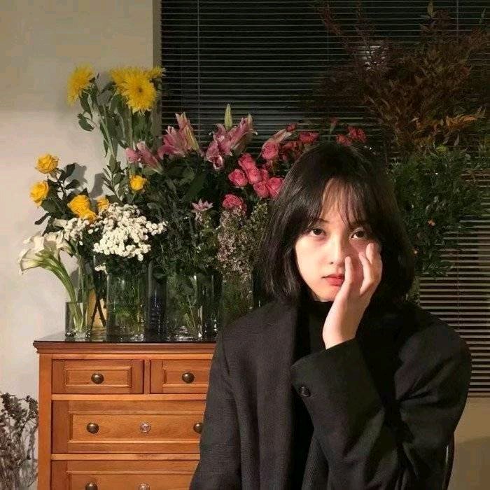 微信阳光清新文艺性感网红女头