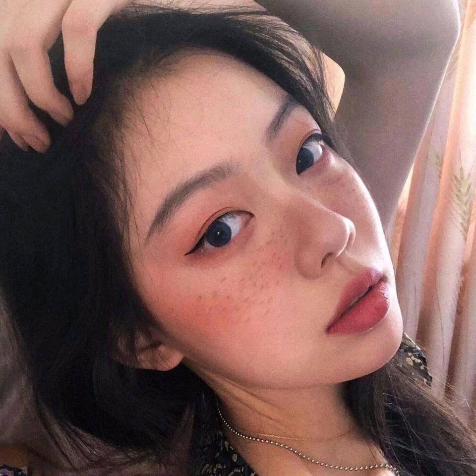 微信阳光清新文艺性感网红女头