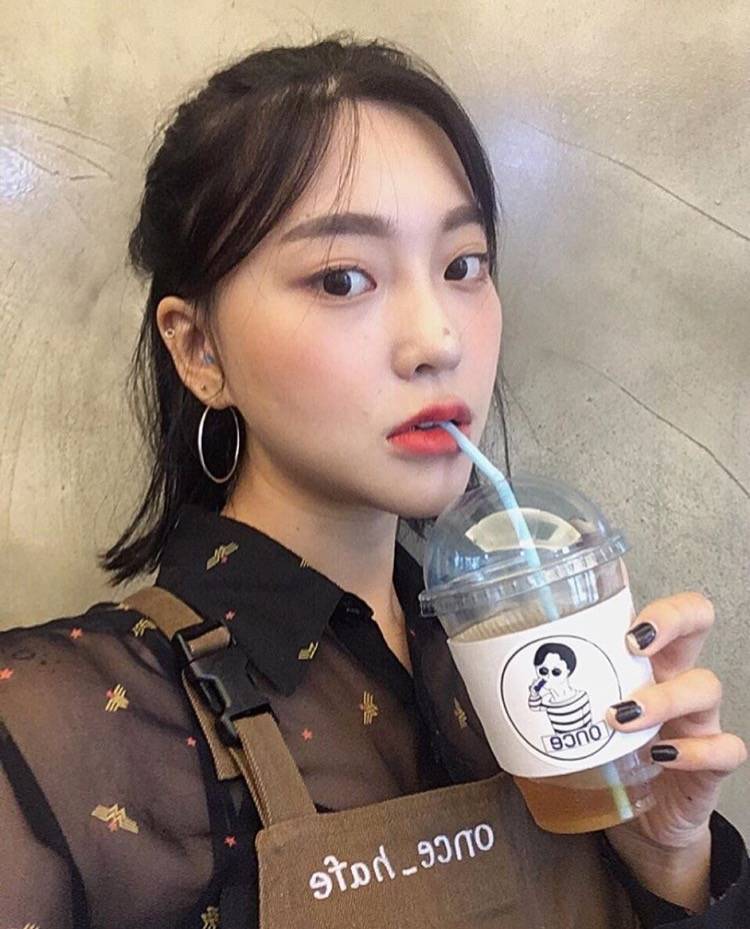 微信森系可爱迷人女头