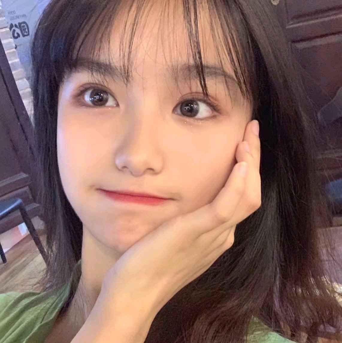 微信清新文艺好看阳光女头