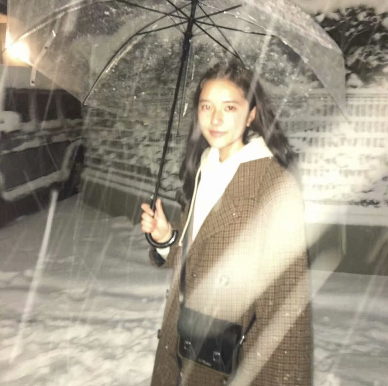 微信清新冷酷霸气女头