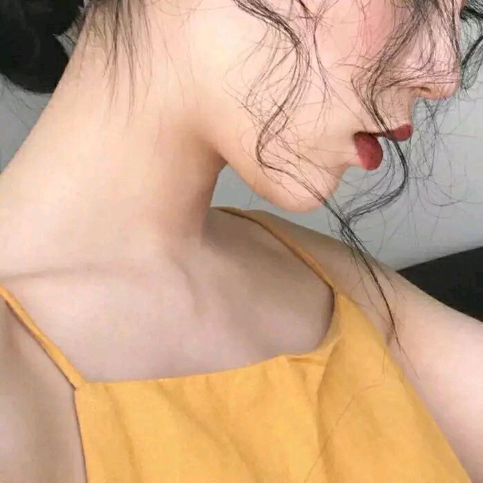 微信清新冷酷霸气女头