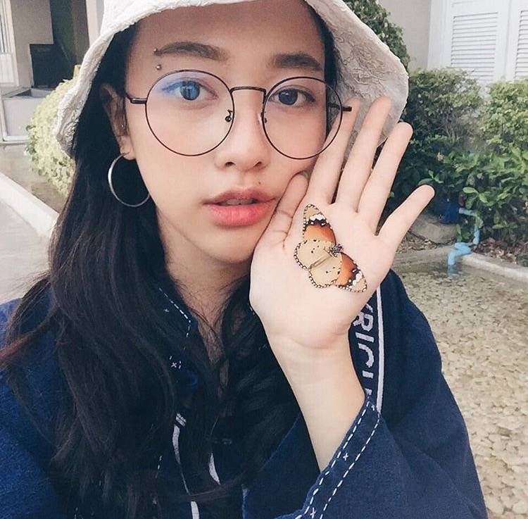 微信森系可爱迷人女头