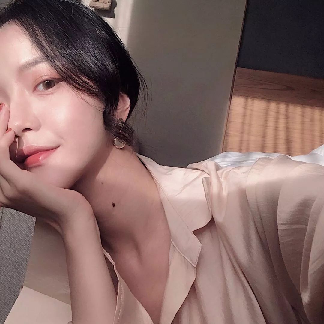 微信阳光气质性感女头