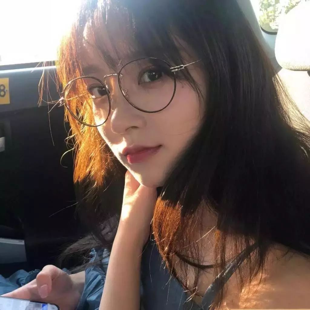微信阳光气质性感女头