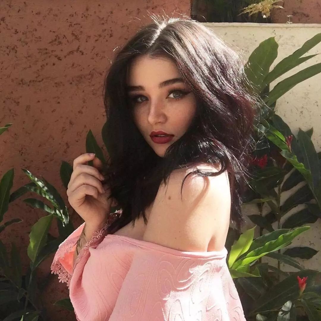 微信阳光气质性感女头