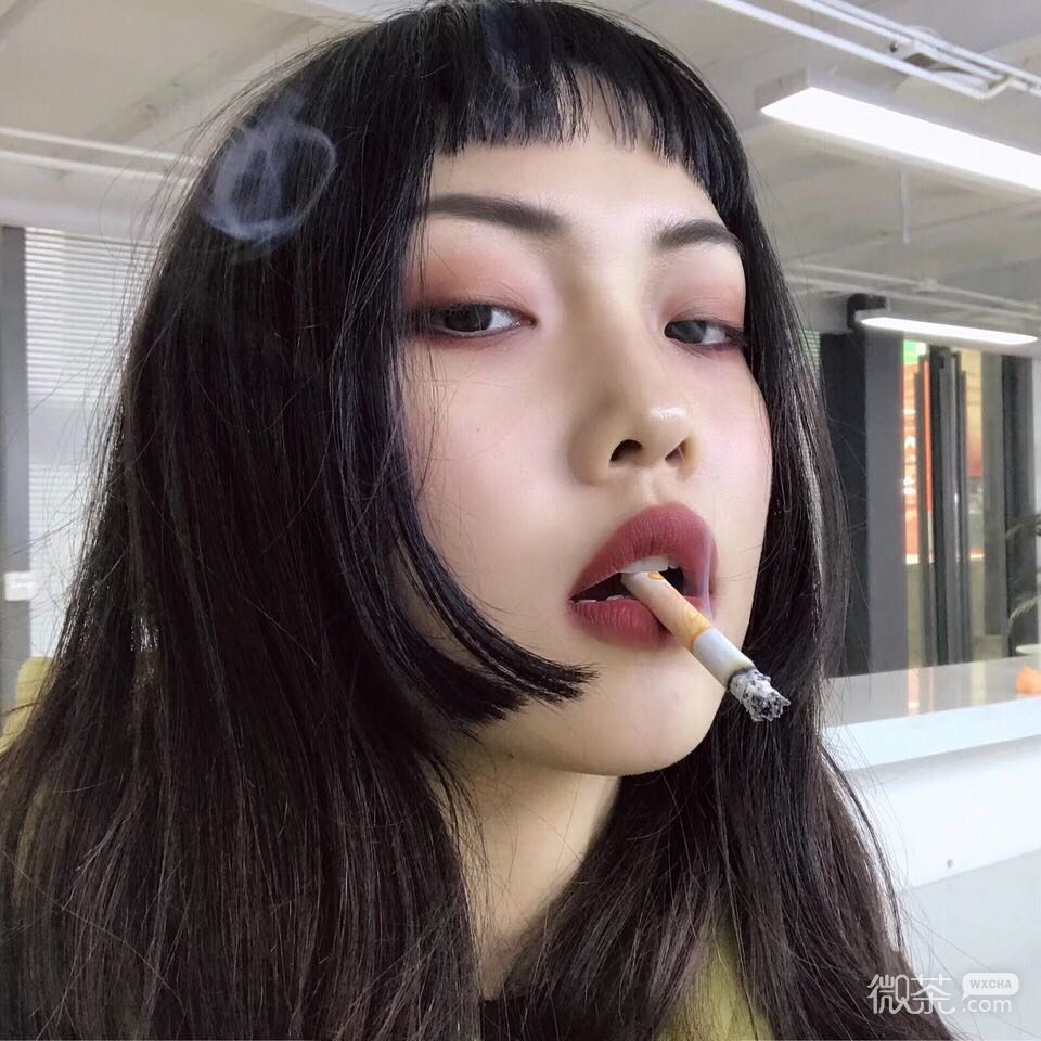 微信时尚阳光气质性感女头