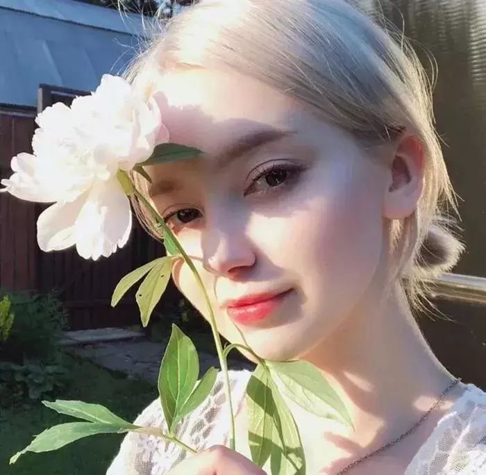 微信阳光气质性感女头