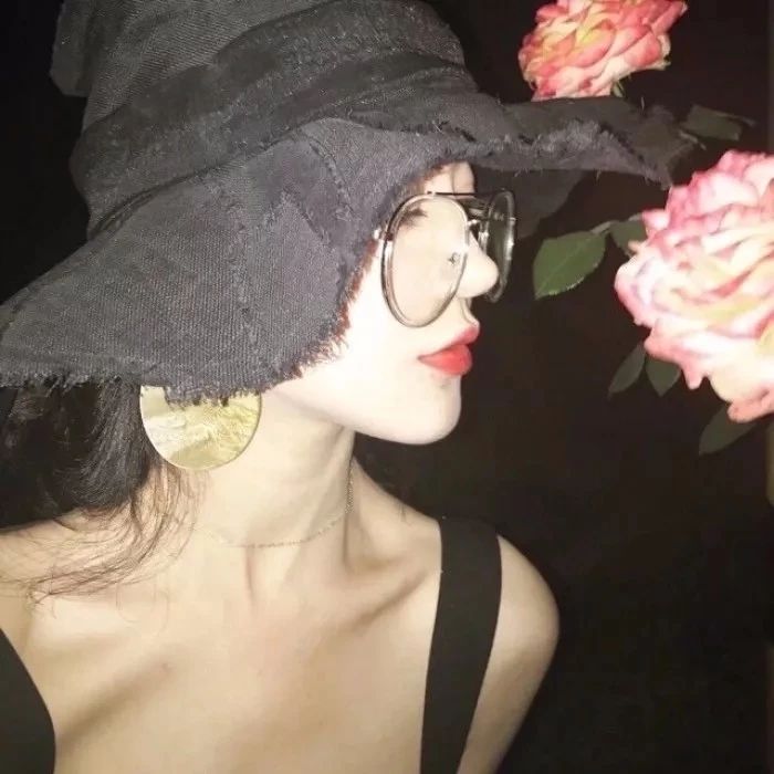 微信阳光气质性感女头