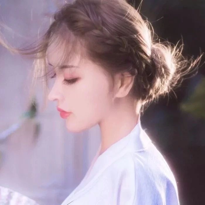 微信阳光气质性感女头