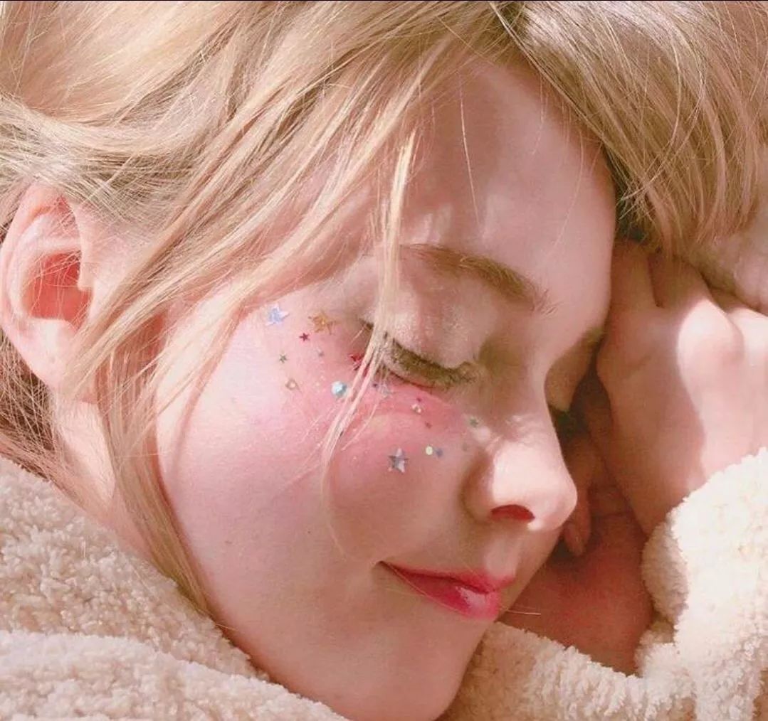 微信阳光气质性感女头