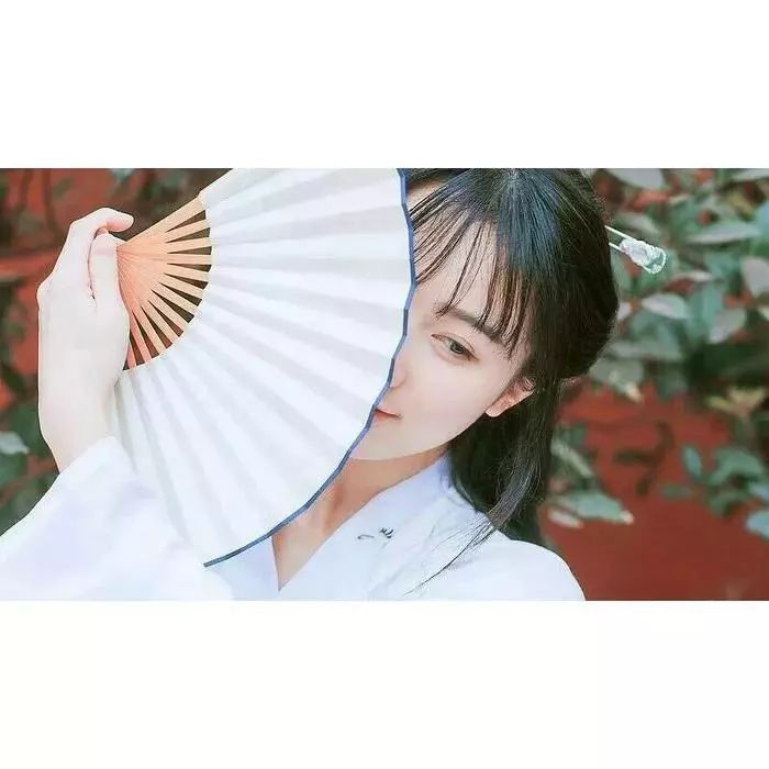 微信阳光气质性感女头