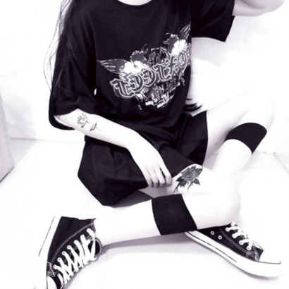 玩网专用的微信高清气质骚气女生部位头像下载