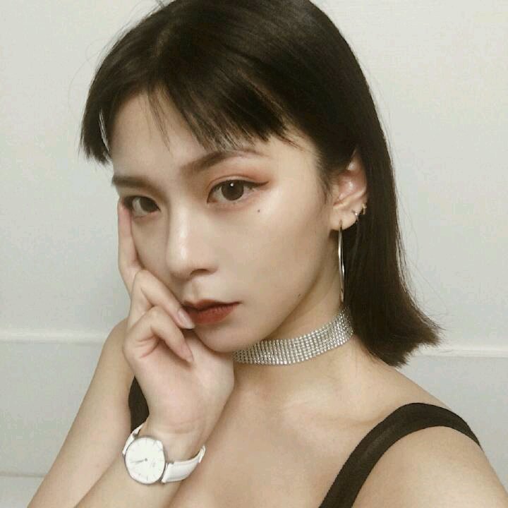 微信清新简洁阳光女头