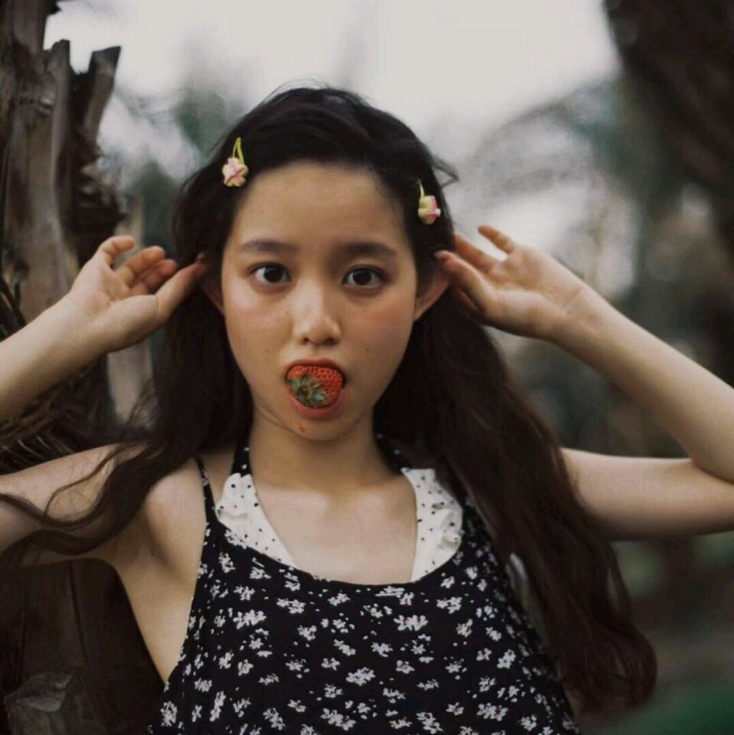 微信清新简洁阳光女头