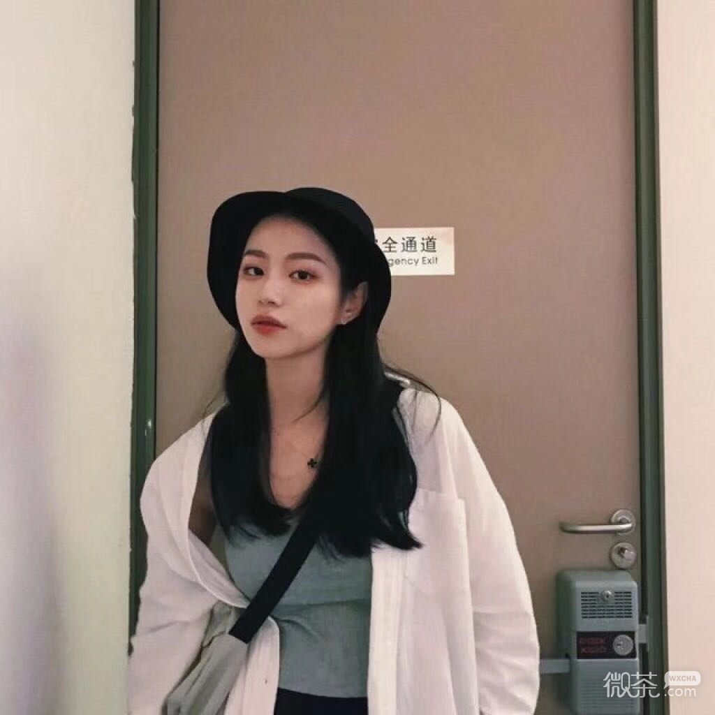 微信清新简洁阳光女头