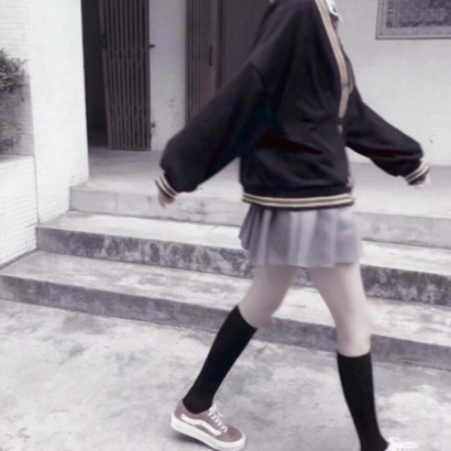 玩网专用的微信高清气质骚气女生部位头像下载