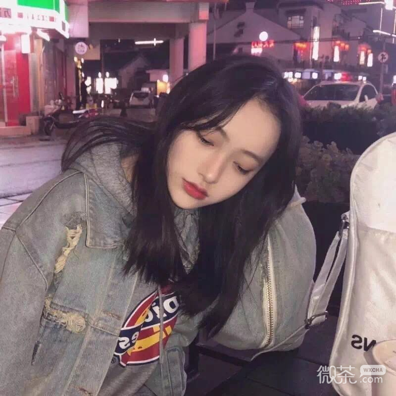 微信清新简洁阳光女头