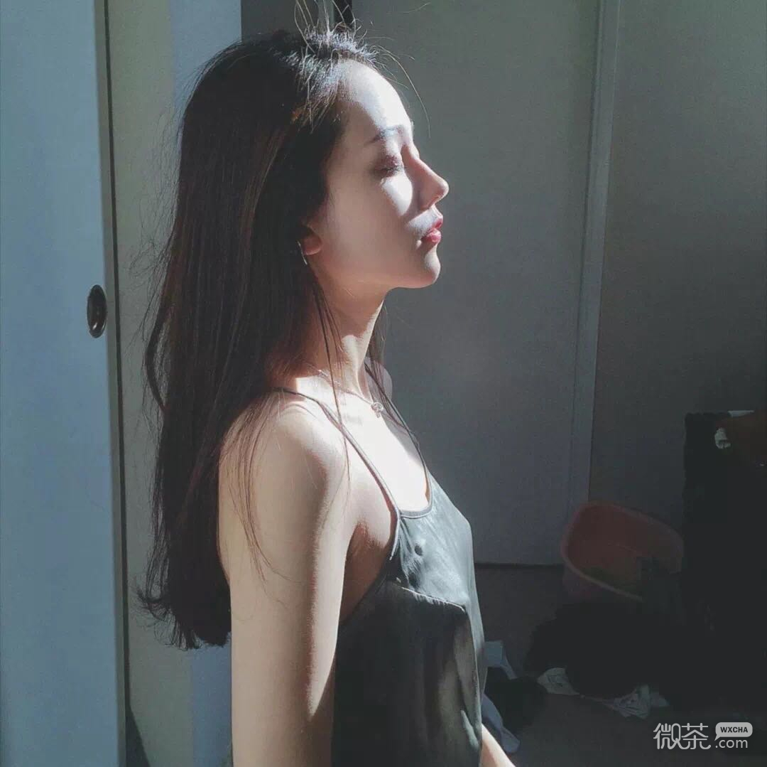 微信清新简洁阳光女头