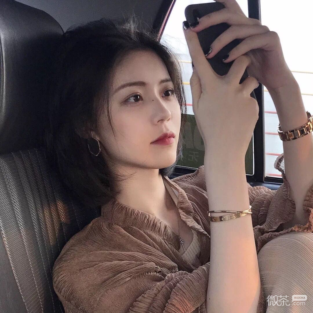 微信佛系简洁气质女头