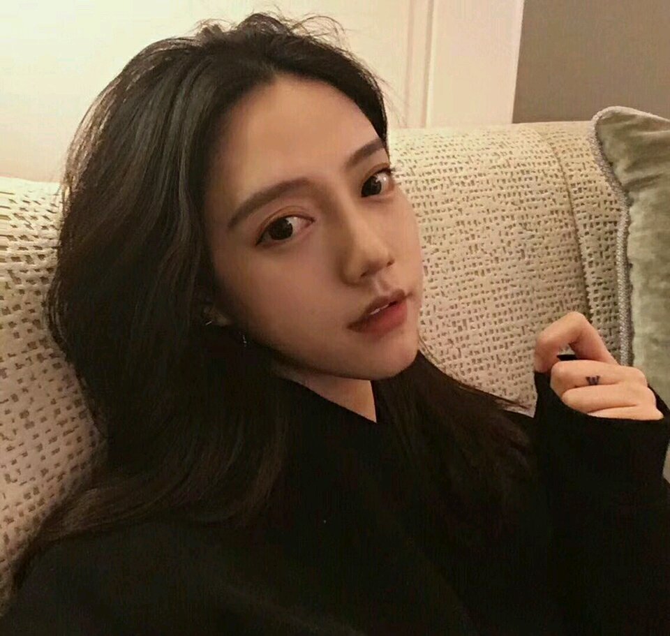 微信清新简洁阳光女头