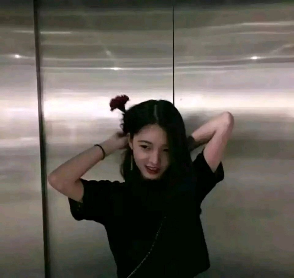 微信文艺森系好看气质女头