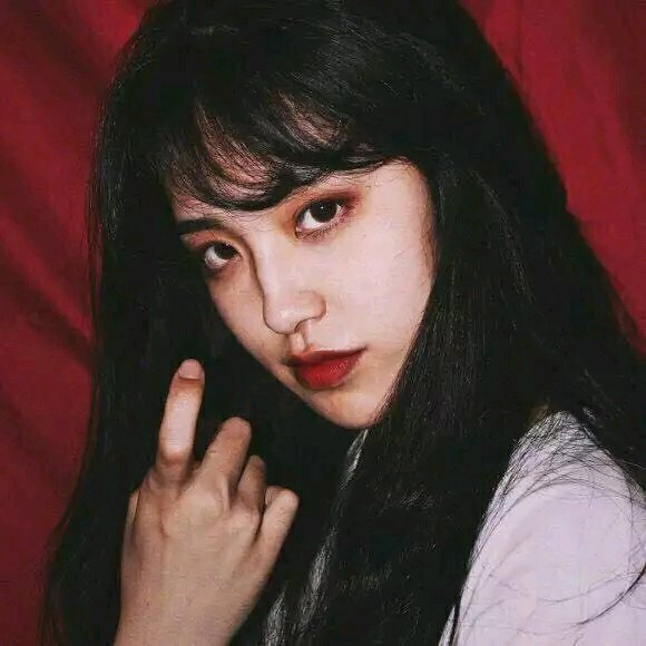 微信文艺森系好看气质女头