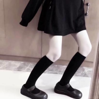 玩网专用的微信高清气质骚气女生部位头像下载